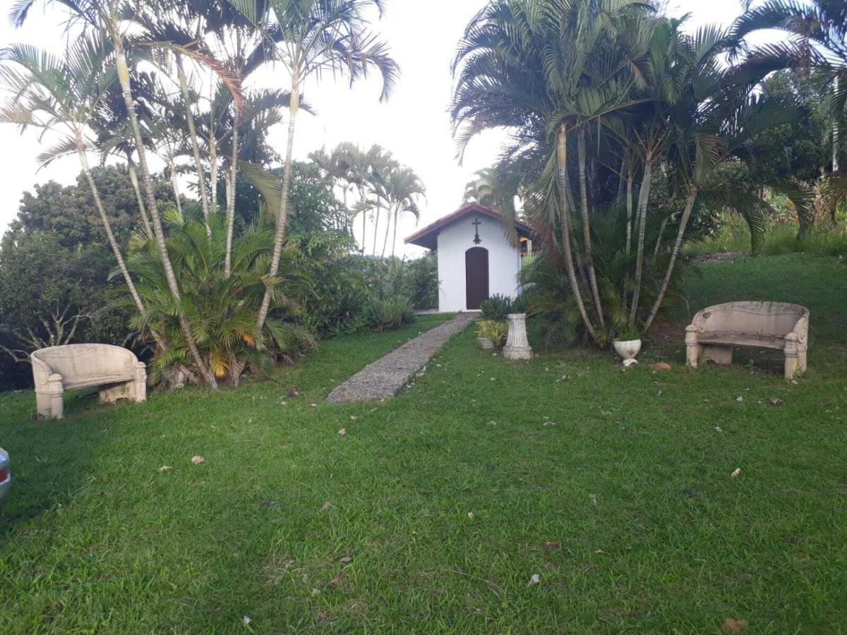 Villa Maravilhoso Sitio Na Beira Da Represa à Igaratá Extérieur photo