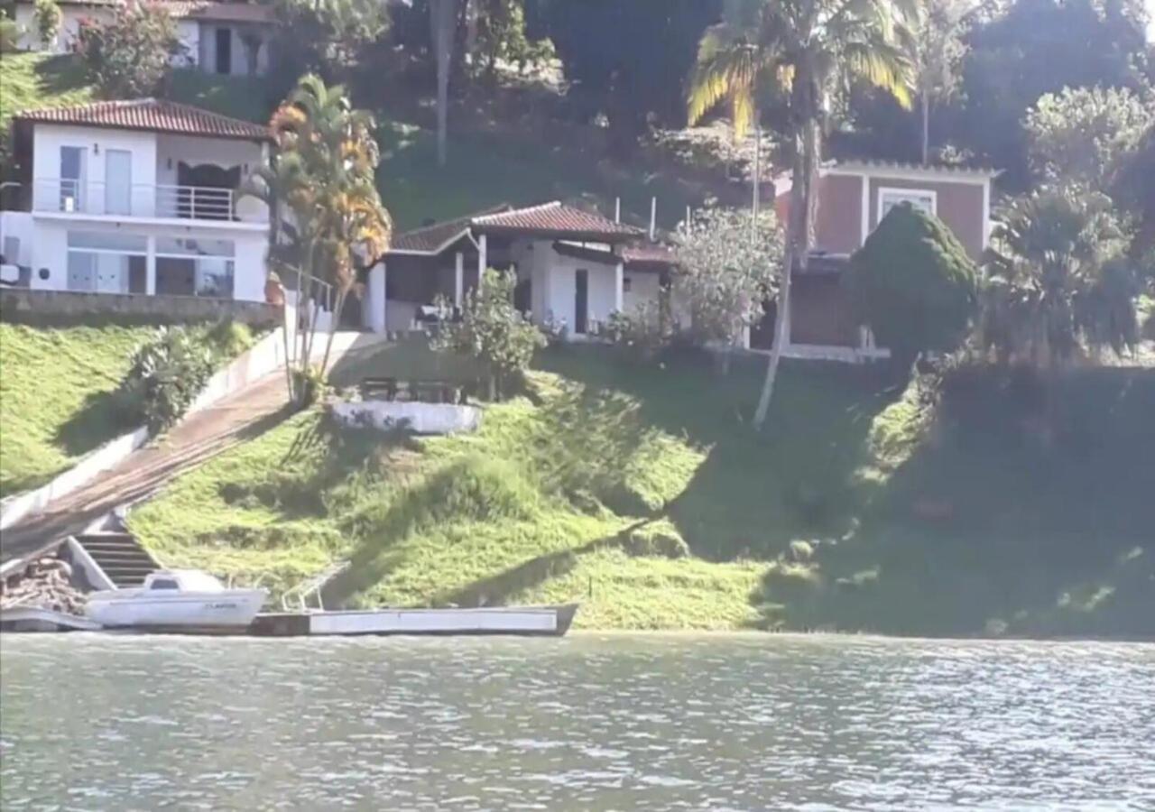 Villa Maravilhoso Sitio Na Beira Da Represa à Igaratá Extérieur photo